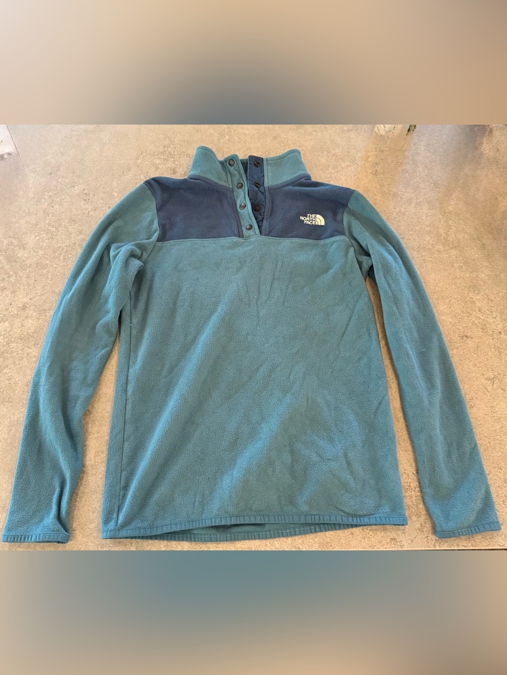 The North Face Women’s Teal and Navy Snap-Button Fleece Pullover XS